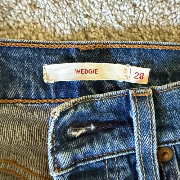 Levi's Wedgie Jeans - Picture 2 of 3